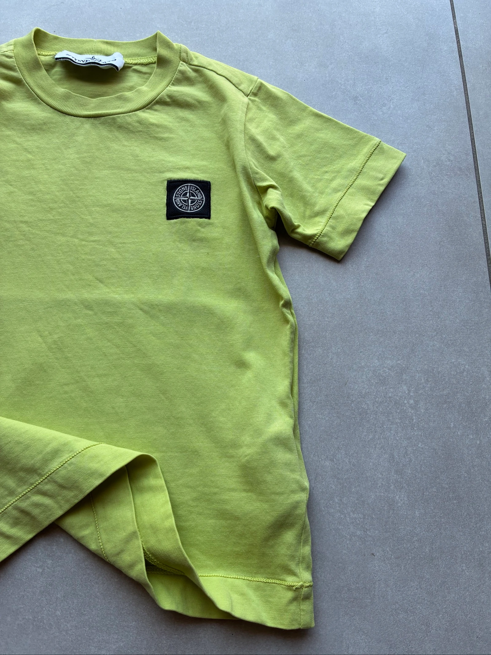 T-shirt Stone Island Junior Verde Autêntico Logo Bordado Tamanho 3 Anos (98 cm) – Muito Bom Estado – photo 5